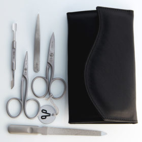 Alpen - Manikürset mit Druckknopf, 6-tlg., inox. (matt), Nappaleder, Schwarz - 6836R-BLACK