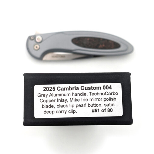 Pro-Tech - Cambria 2 Flipper, Grey Aluminium TechnoCarbo Copper Inlay Handle, Mike Irie Mirror Polished Blade - 2025 Cambria Custom 004 – Bild 4