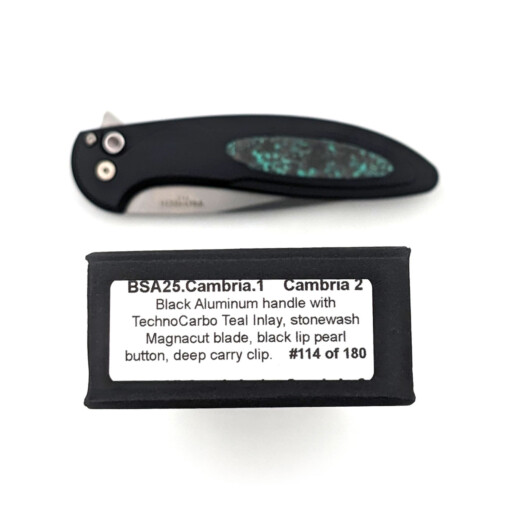 Pro-Tech - Cambria 2 Flipper, Black Aluminium TechnoCarbo Teal Inlay Handle, Magnacut Stonewashed Blade - BSA25.Cambria.1 – Bild 4