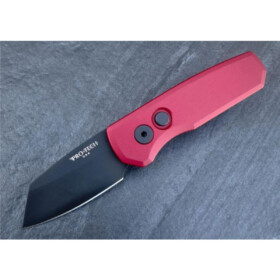 Pro-Tech - Runt 5, Red Handle, Magnacut Reverse Tanto, DLC Black - R5403-Red