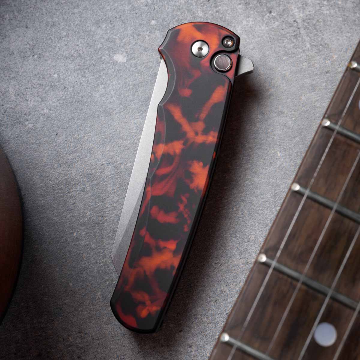 Pro-Tech - Malibu Flipper, "Del Fuego" Custom Handle, Magnacut Reverse Tanto Blade, Stonewash Finish - 5401-DF – Bild 2