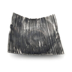 Niki Frühwirth - "Schmiedeschätze Ybbsitz", Schale, Edelstahl gebreitet