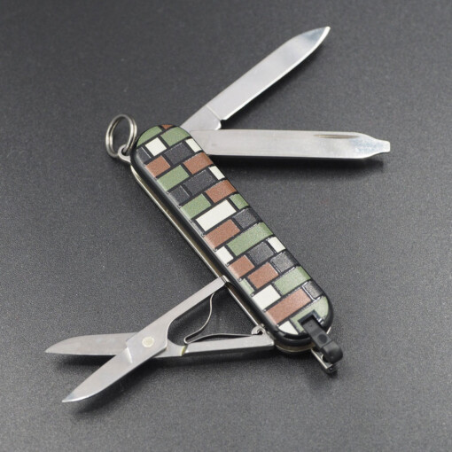 Victorinox - The Sharp Knife Club - Classic SD Camouflage Bricks 3D – Bild 2